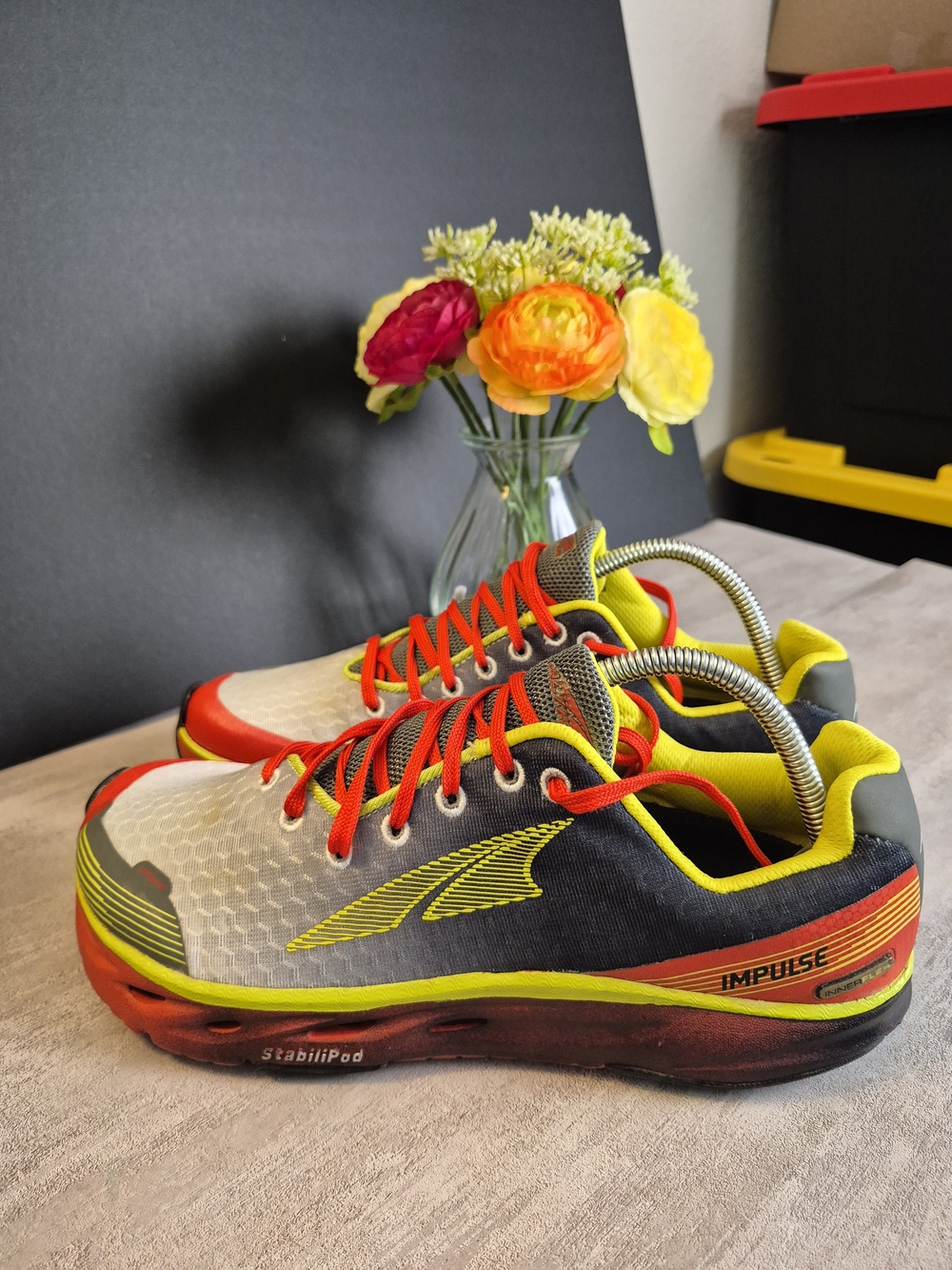 Altra Mens Athletic Running Shoes - Yellow/Gray with Orange Accents. Size 9